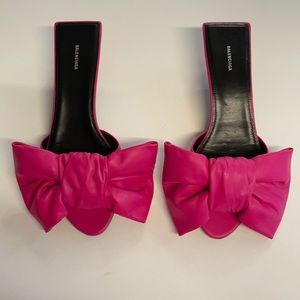 Balenciaga square knife bow sandals in pink leather